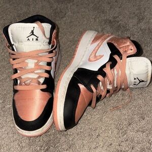 Nike air, rose gold sneakers